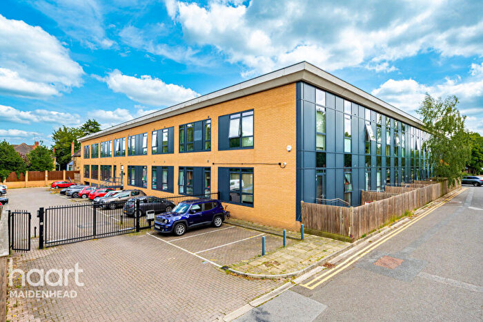 1 Bedroom Apartment For Sale In Clivemont Road, Maidenhead, SL6