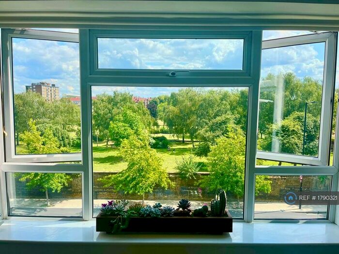 2 Bedroom Flat To Rent In Queensbridge Road, London, E2