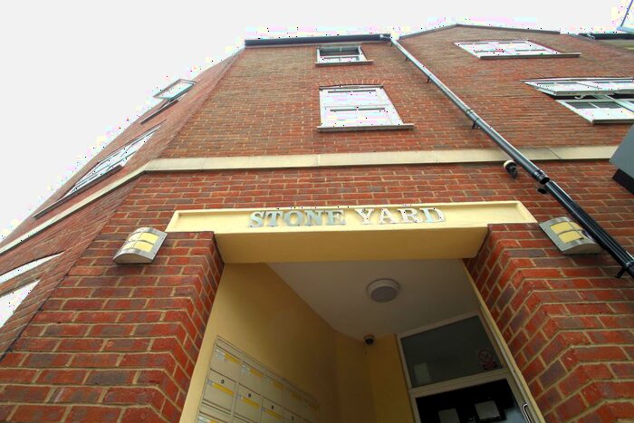 2 Bedroom Flat To Rent In Flat, Stone Yard, Western Gardens, Brentwood, CM14