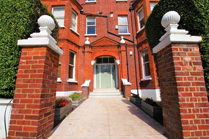 1 Bedroom Flat To Rent In Frognal, Hampstead, NW3
