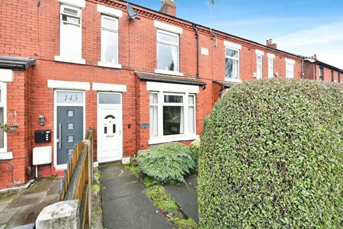 2 Bedroom Terraced House For Sale In Buxton Road, High Lane, Stockport, Greater Manchester, SK6