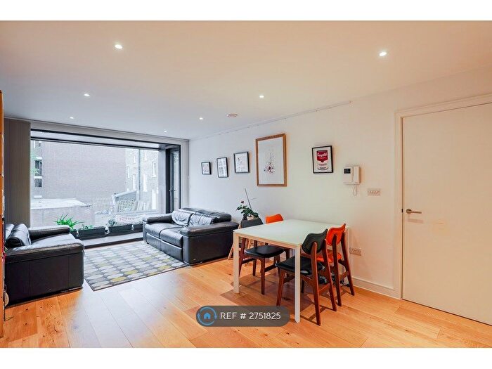 2 Bedroom Flat To Rent In Elmore Street, London, N1