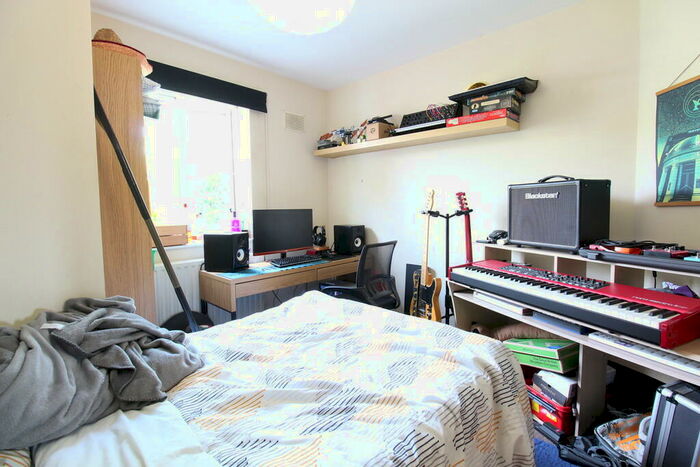 5 Bedroom Detached House To Rent In Mayfield Road, SO17