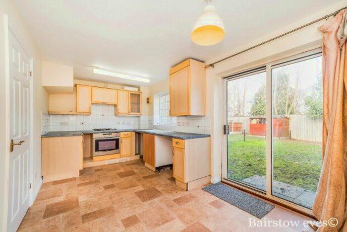 2 Bedroom Property To Rent In Keel Close, Barking, IG11