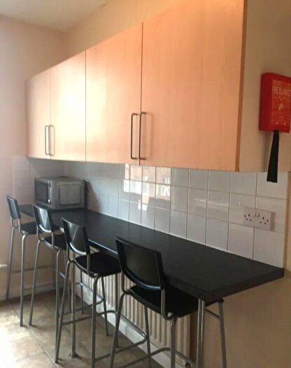 5 Bedroom Apartment To Rent In Lawn Road, London, NW3