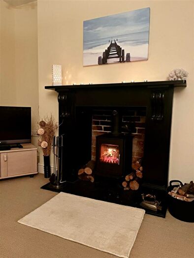 2 Bedroom Apartment For Sale In Vicarage Road, Cromer, NR27