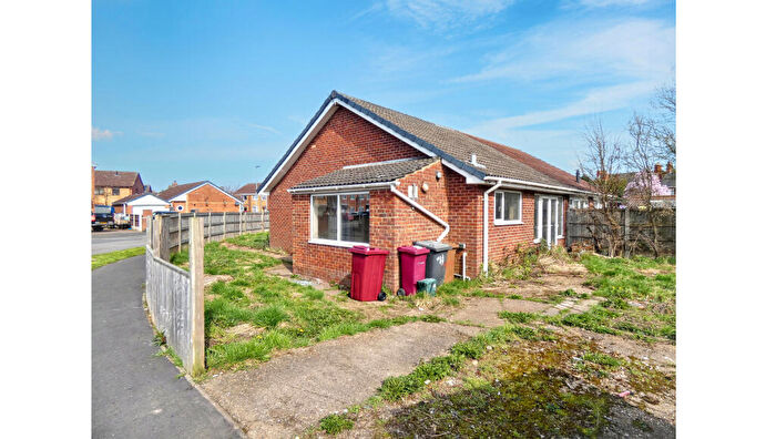 2 Bedroom Semi-Detached House For Sale In Westburn Avenue, New Holland, Barrow-upon-Humber, Lincolnshire, DN19