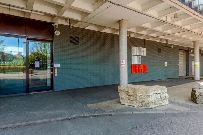 1 Bedroom Flat To Rent In Tolworth Tower, Ewell Road, Surbiton, KT6