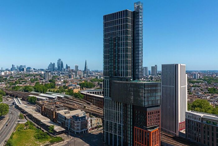 1 Bedroom Flat For Sale In Bondway, London, SW8