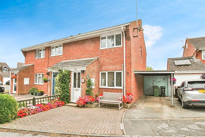 2 Bedroom End Of Terrace House For Sale In Millers Close, Chalgrove, Oxford, OX44