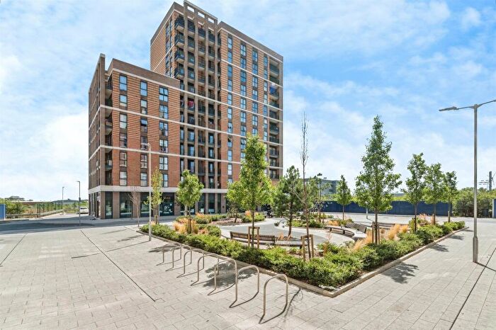 1 Bedroom Flat For Sale In Fitch Way, Rainham, RM13