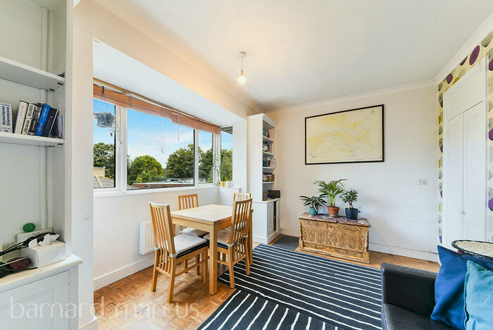 1 Bedroom Apartment To Rent In Battersea Park Road, London, SW11