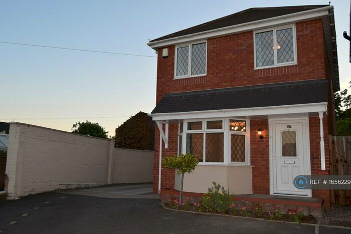 3 Bedroom Detached House To Rent In Vicarage Road West, Dudley, DY1