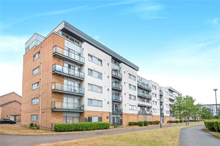 2 Bedroom Apartment For Sale In Defence Close, West Thamesmead, SE28