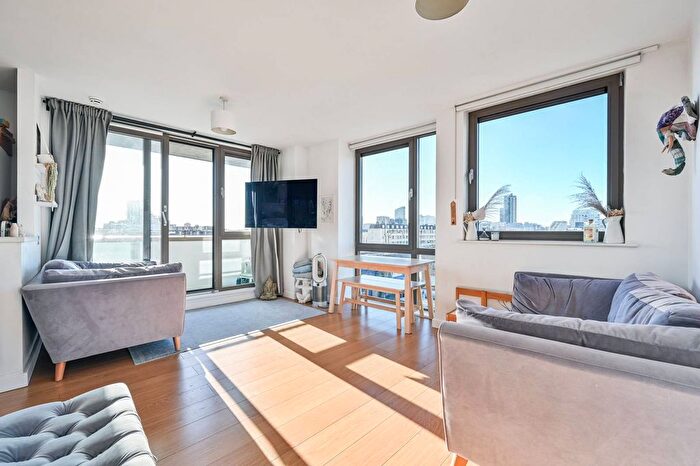 2 Bedroom Flat To Rent In Kelday Heights, Spencer Way, Shadwell, London, E1