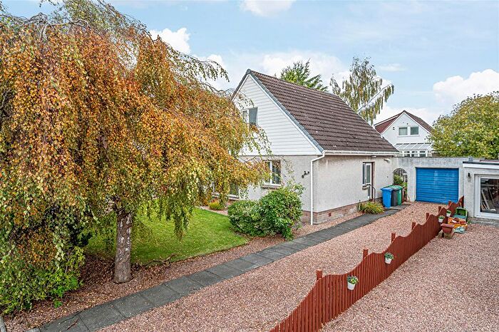 4 Bedroom Detached House For Sale In Allen Grove, Comrie, KY12