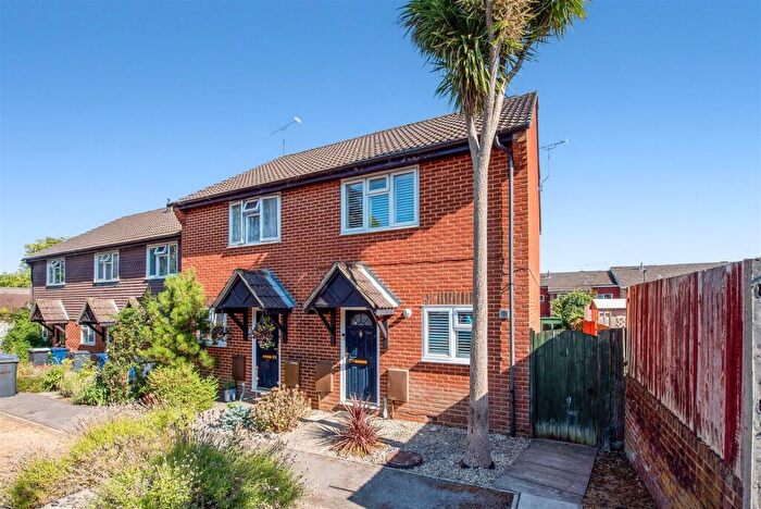 2 Bedroom End Of Terrace House For Sale In The Chantrys, Farnham, GU9