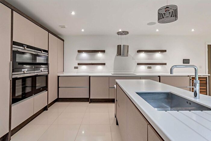 5 Bedroom Detached House For Sale In De Montfort House, Haven Pastures, Henley-In-Arden, B95