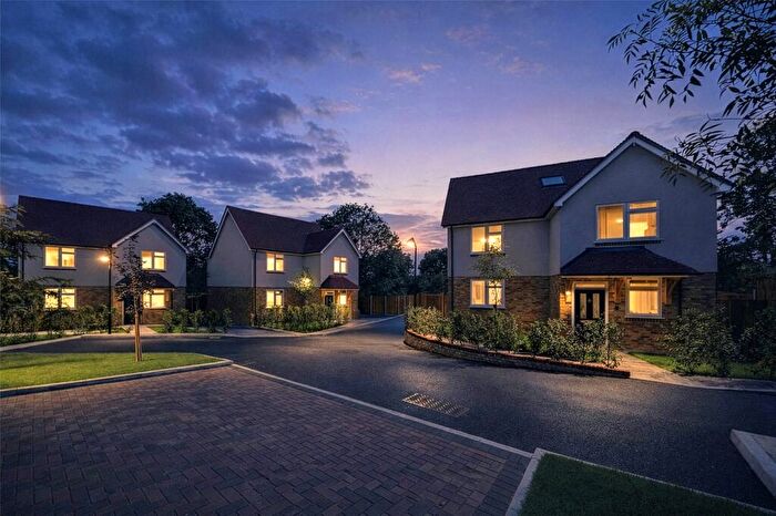 3 Bedroom Detached House For Sale In Lucca Close, Hayes, Bromley, BR2