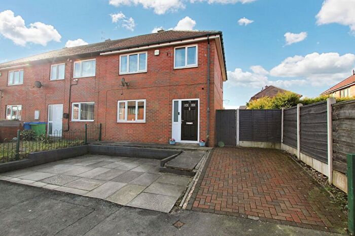 3 Bedroom Semi-Detached House For Sale In Drake Road, Littleborough, OL15