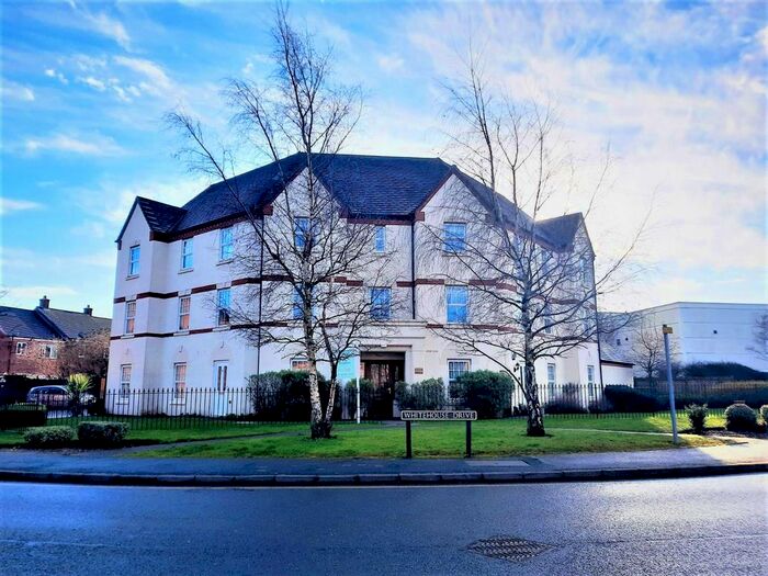 2 Bedroom Flat To Rent In Whitehouse Drive, Lichfield WS13