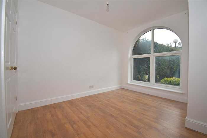 1 Bedroom Maisonette To Rent In Shore Road, Warsash, Southampton, SO31