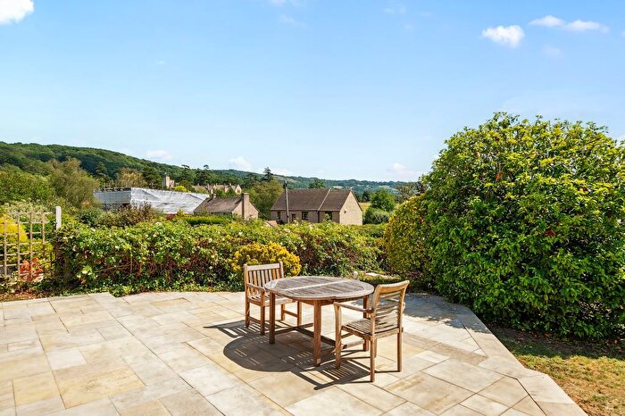 3 Bedroom Detached Bungalow For Sale In Southam Lane, Southam, Cheltenham, GL52