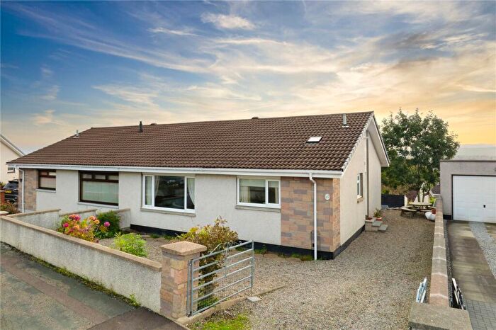 3 Bedroom Bungalow For Sale In Leachkin Drive, Inverness, IV3