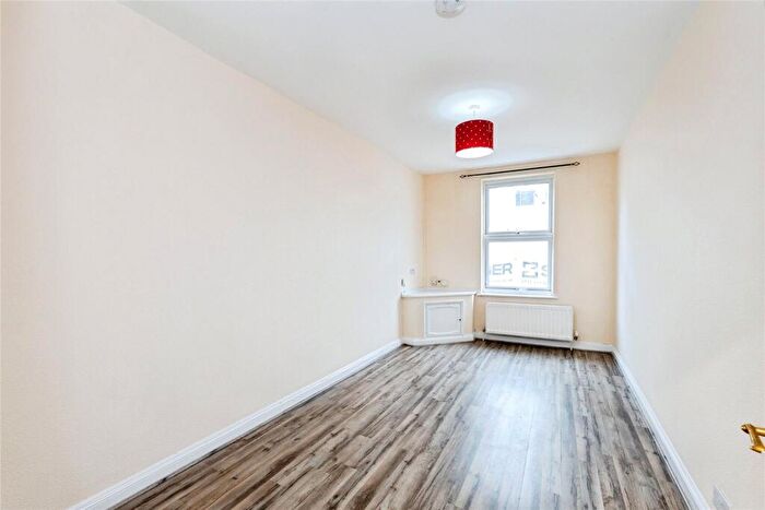 1 Bedroom Apartment To Rent In North Street, Bedminster, Bristol, BS3