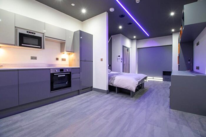 1 Bedroom Flat To Rent In Trinity Hall, Flat, LS6