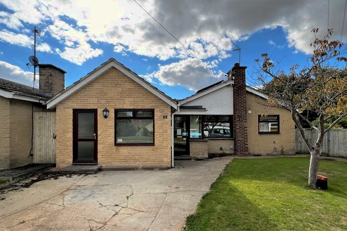 3 Bedroom Detached Bungalow For Sale In Church Close, Fringford, Bicester, OX27