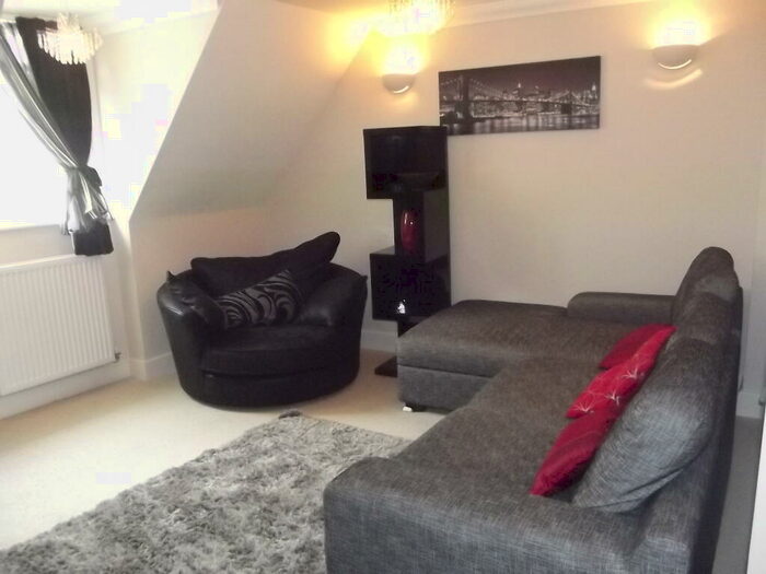 1 Bedroom Apartment To Rent In City Centre, CT1