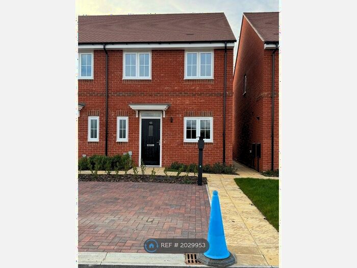 3 Bedroom Semi-Detached House To Rent In Old Rickyard Piece, Weston Turville, Aylesbury, HP22