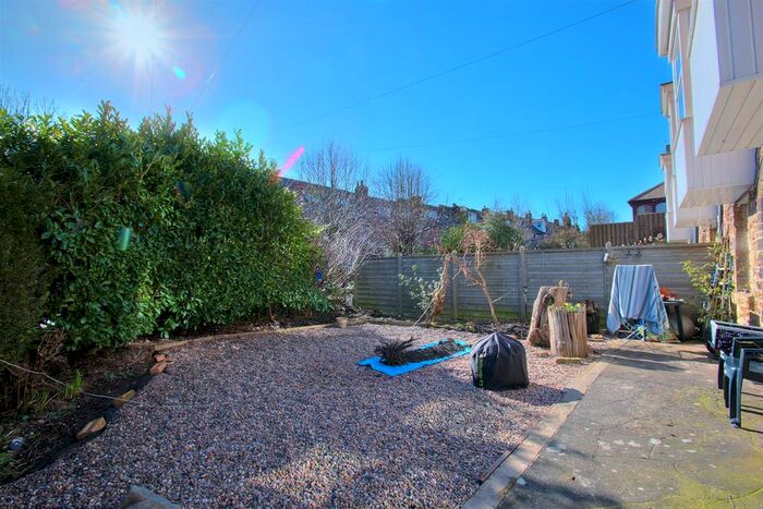 1 Bedroom Flat To Rent In Oakbrook Road, Nethergreen, S11