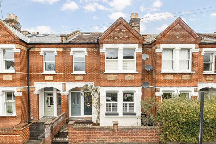 1 Bedroom Flat For Sale In Cargill Road, Earlsfield, SW18