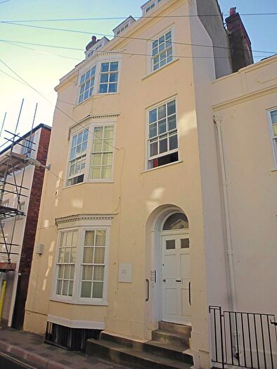 1 Bedroom Apartment To Rent In East Street, Weymouth, DT4