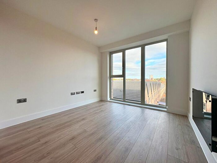 1 Bedroom Apartment To Rent In Bristol Street, Southside, Birmingham, B5