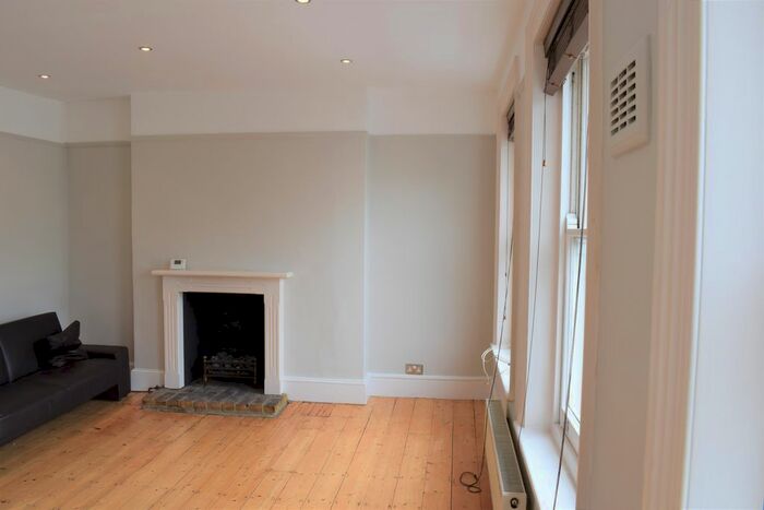 1 Bedroom Flat To Rent In Comeragh Road, West Kensington, W14