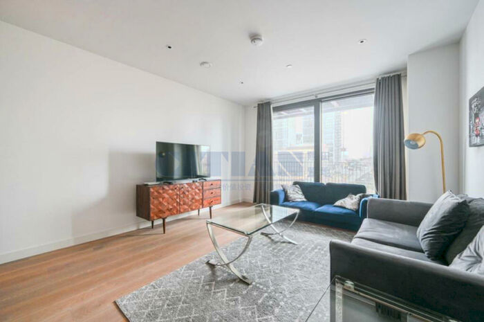 2 Bedroom Flat To Rent In Embassy Gardens, Nine Elms, London, SW11