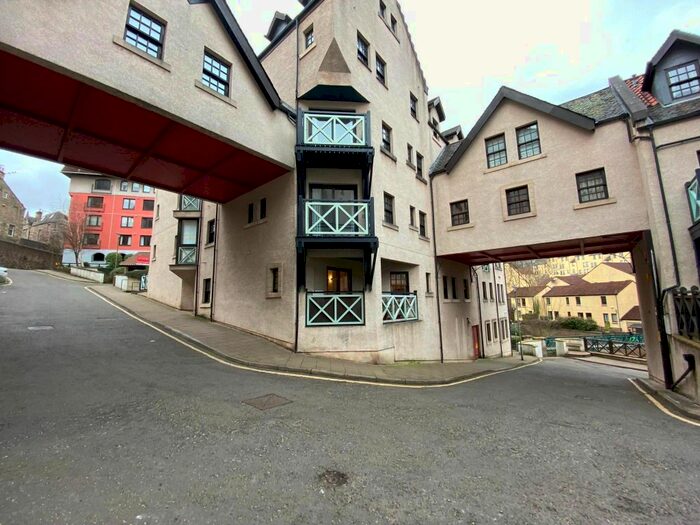 3 Bedroom Flat To Rent In Hawthornbank Lane, Dean Village, Edinburgh, EH4