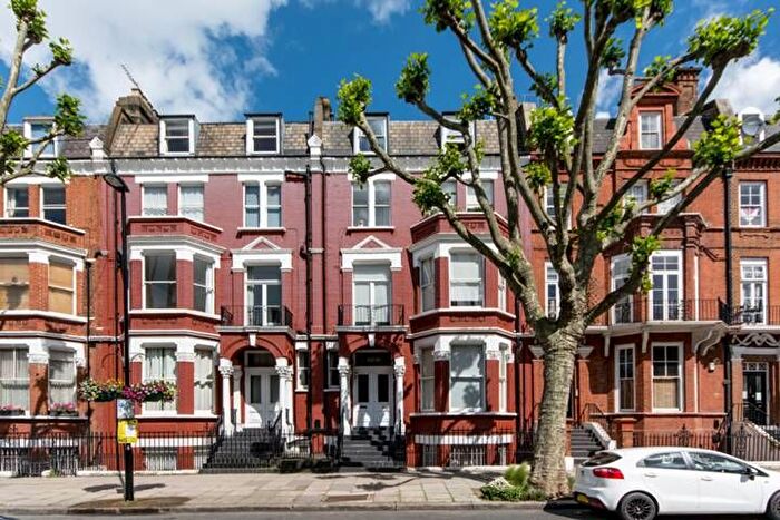2 Bedroom Flat To Rent In Sutherland Avenue, London, W9