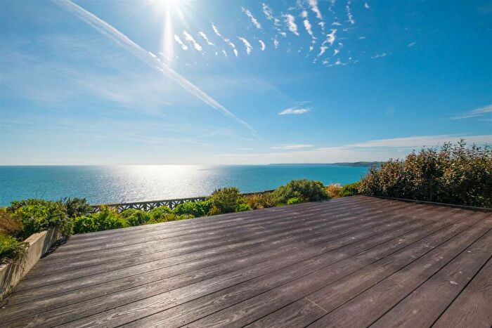 2 Bedroom Detached Bungalow For Sale In Freathy Beach, Whitsand Bay, PL10