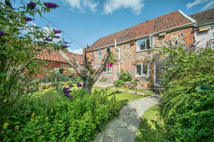 3 Bedroom Cottage For Sale In Hall Lane, Lower Somersham, Ipswich, Suffolk, IP8