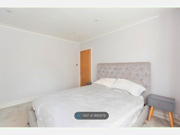 1 Bedroom Flat To Rent In Holloway, London, N7