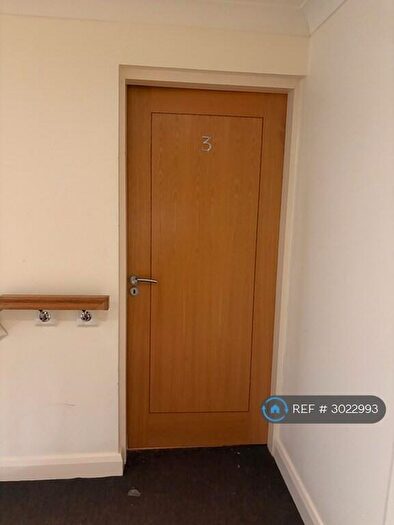 2 Bedroom Flat To Rent In Hawkshaw Avenue, Darwen, BB3