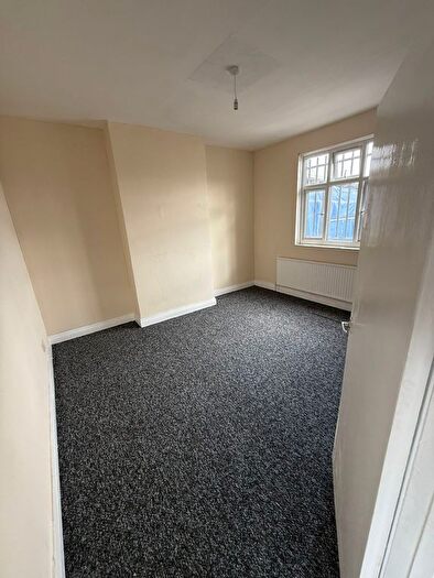 4 Bedroom Semi-Detached House To Rent In Ripple Villas, Ripple Road, Barking, Essex, IG11