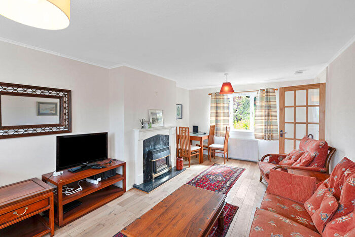 3 Bedroom House To Rent In L Moredunvale Grove, Edinburgh, EH17