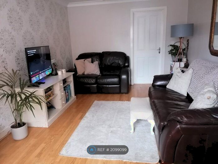 3 Bedroom End Of Terrace House To Rent In Short Street, Shirley, Solihull, B90