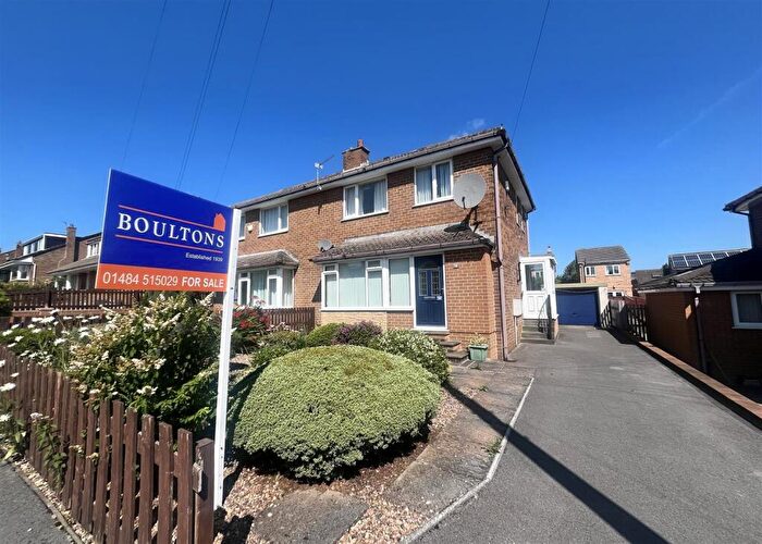 3 Bedroom Semi-Detached House For Sale In Stratford Close, Golcar, Huddersfield, HD7