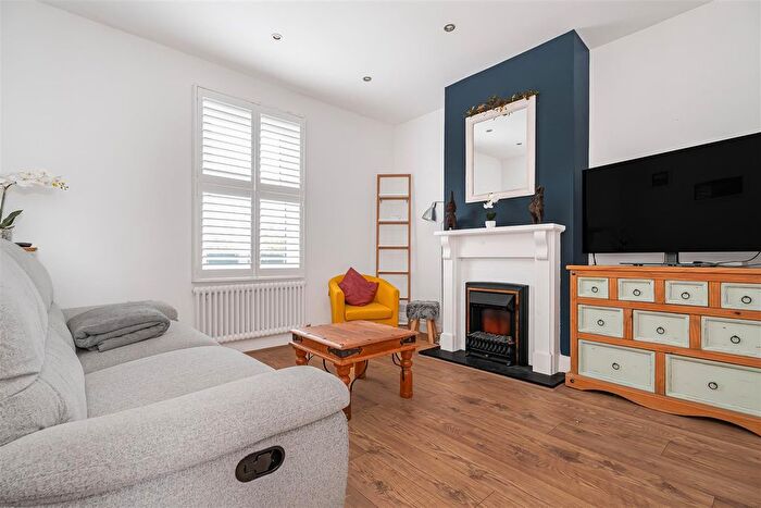 2 Bedroom Semi-Detached House To Rent In Vincent Road, Kingston Upon Thames, KT1